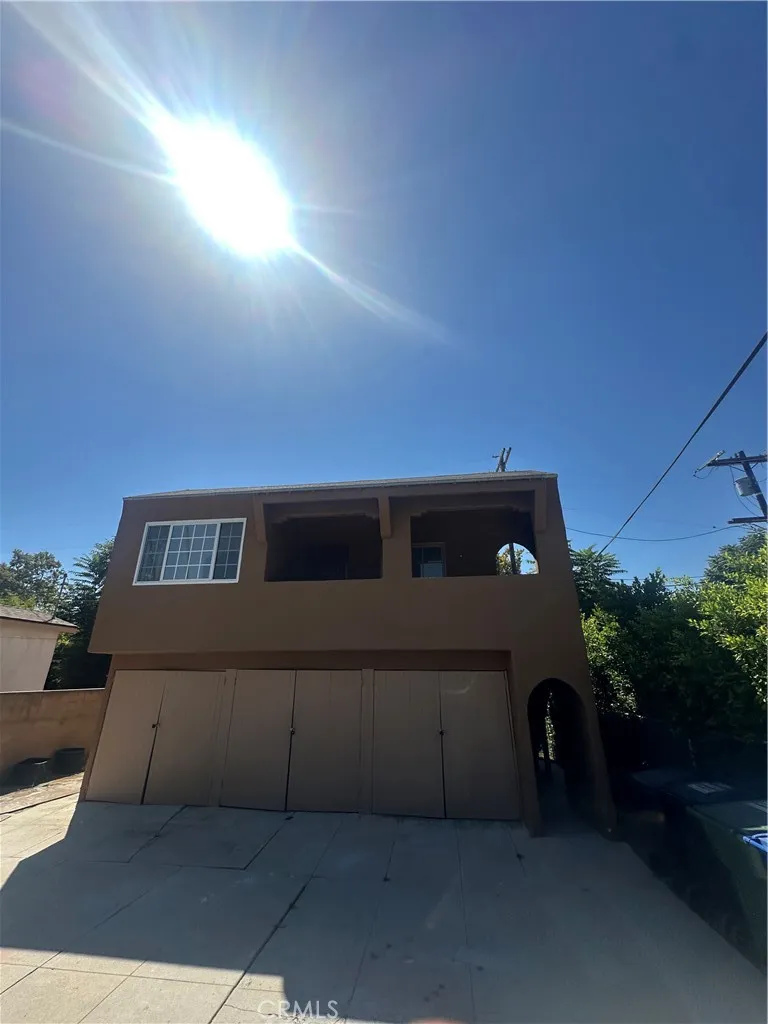 4119 3rd #1/2 Los Angeles, CA 90008