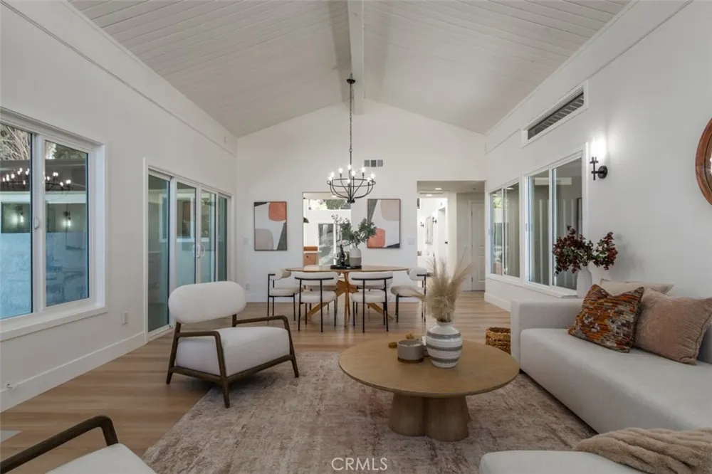 19322 Saylor Terrace North Tustin, CA 92705