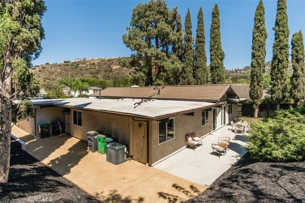 19322 Saylor Terrace North Tustin, CA 92705