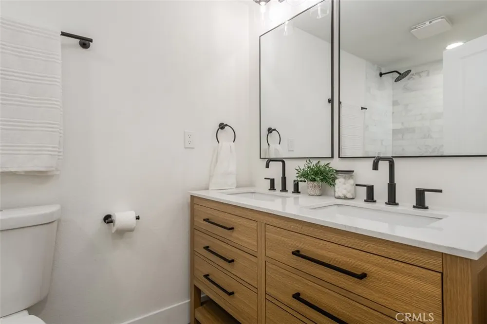 19322 Saylor Terrace North Tustin, CA 92705