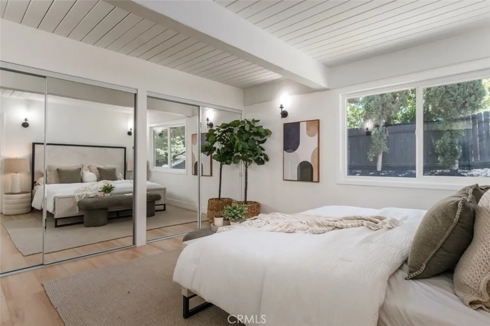 19322 Saylor Terrace North Tustin, CA 92705