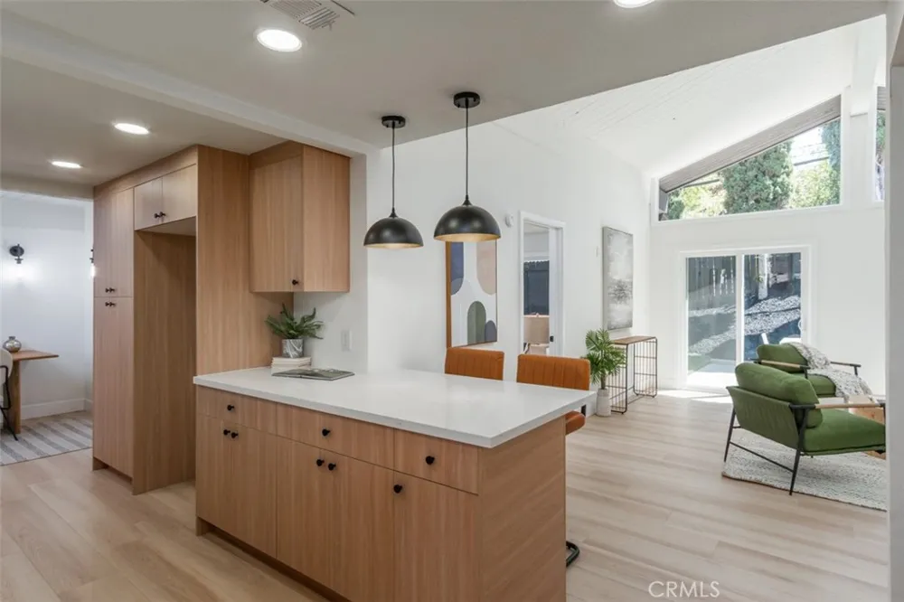 19322 Saylor Terrace North Tustin, CA 92705