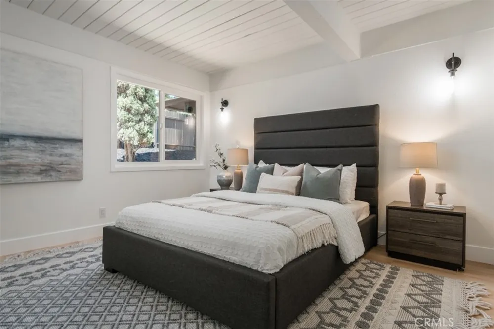 19322 Saylor Terrace North Tustin, CA 92705