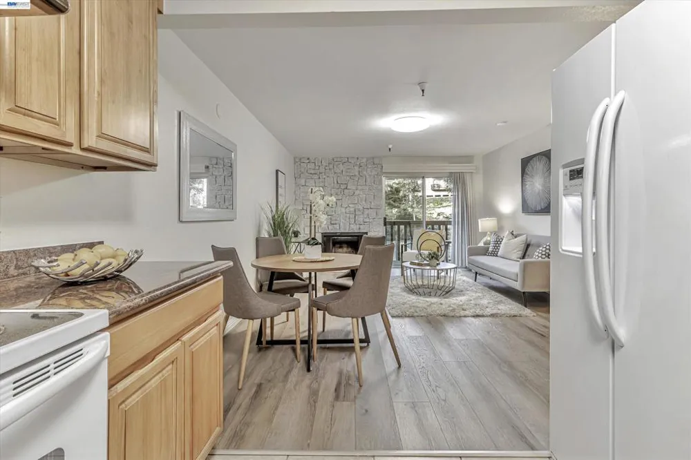 1775 Panda Way #103 Hayward, CA 94541