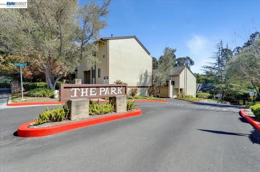1775 Panda Way #103 Hayward, CA 94541