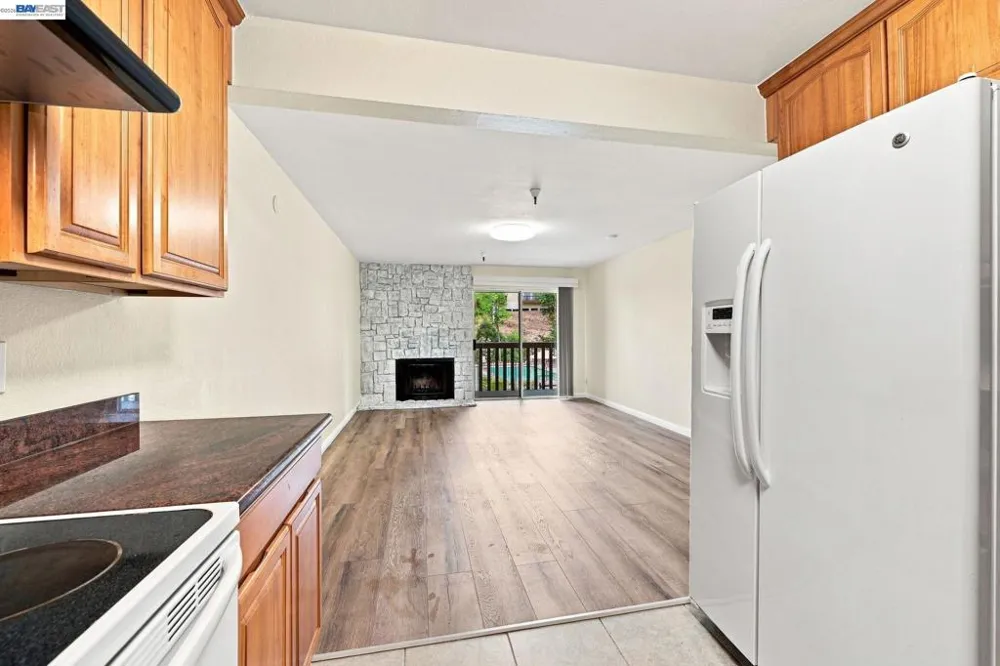 1775 Panda Way #103 Hayward, CA 94541