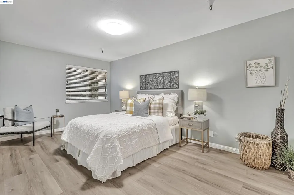 1775 Panda Way #103 Hayward, CA 94541