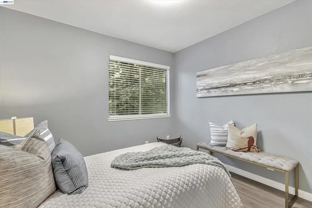 1775 Panda Way #103 Hayward, CA 94541