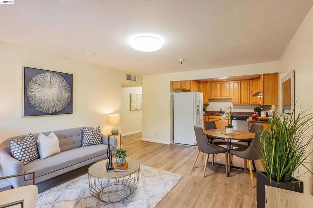 1775 Panda Way #103 Hayward, CA 94541