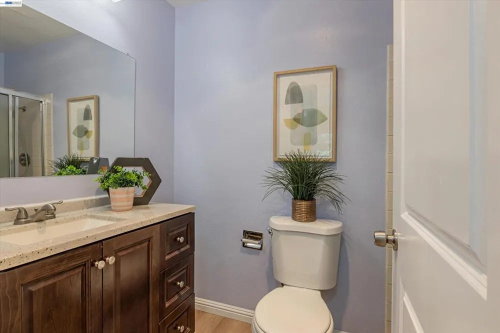 1775 Panda Way #103 Hayward, CA 94541