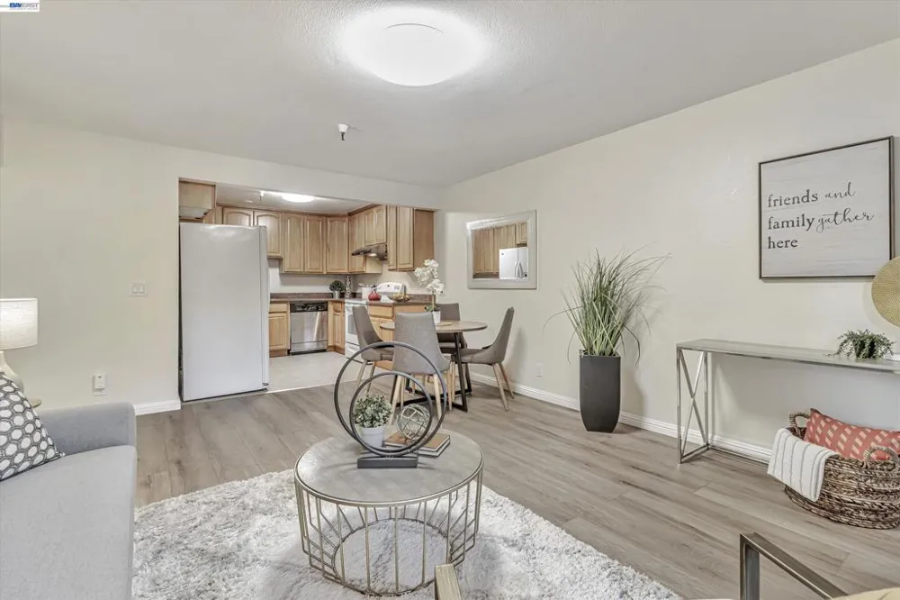 1775 Panda Way #103 Hayward, CA 94541