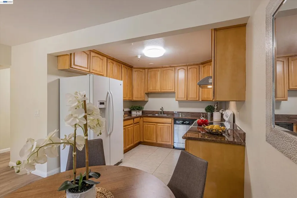 1775 Panda Way #103 Hayward, CA 94541
