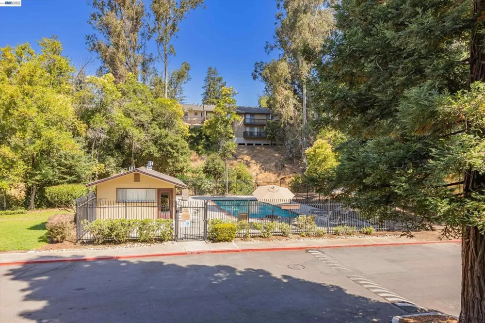 1775 Panda Way #103 Hayward, CA 94541