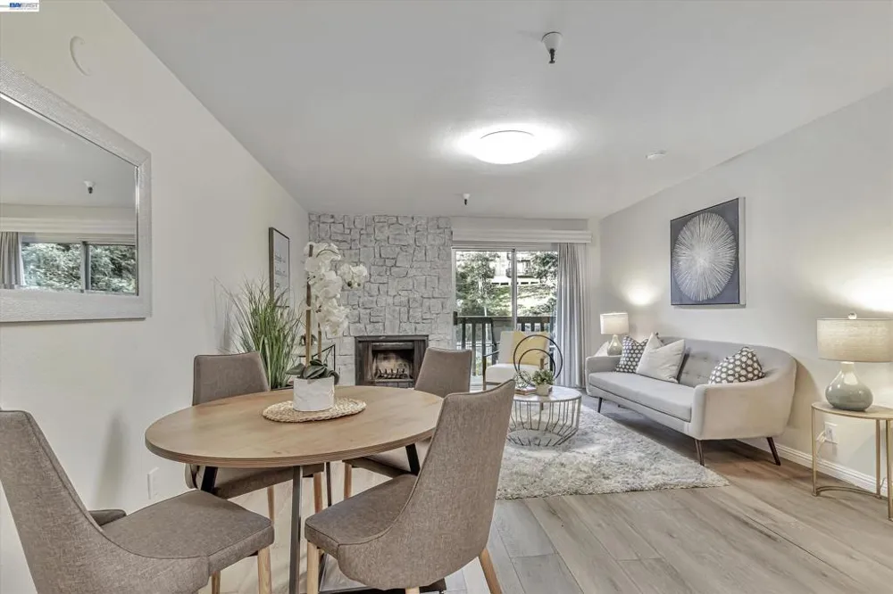 1775 Panda Way #103 Hayward, CA 94541