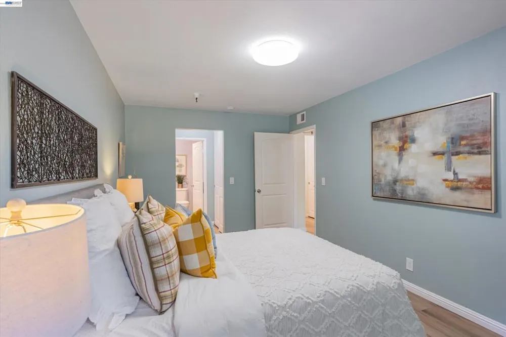 1775 Panda Way #103 Hayward, CA 94541