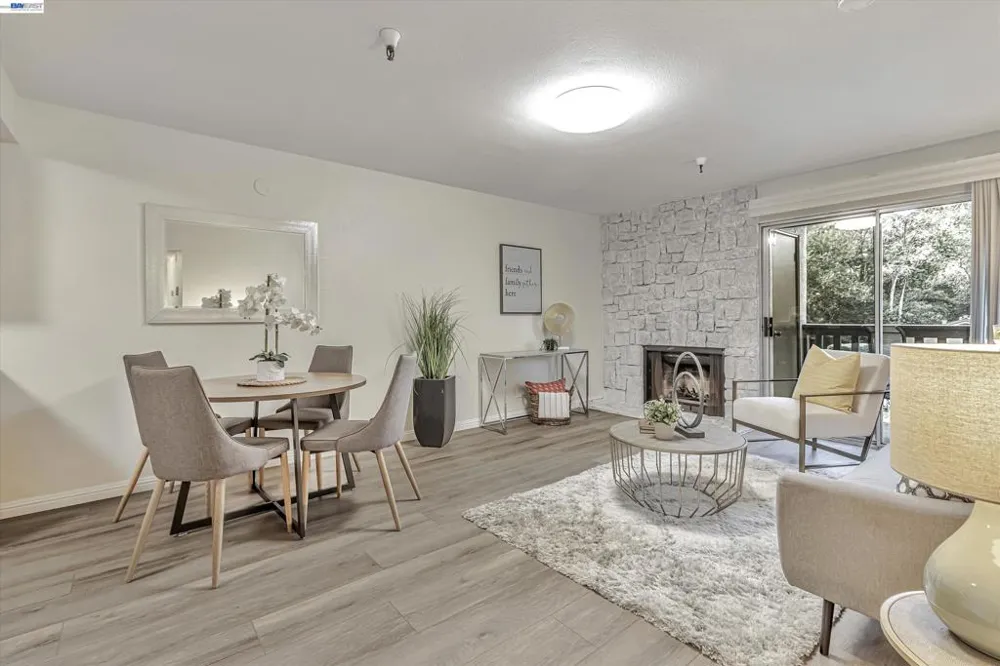 1775 Panda Way #103 Hayward, CA 94541