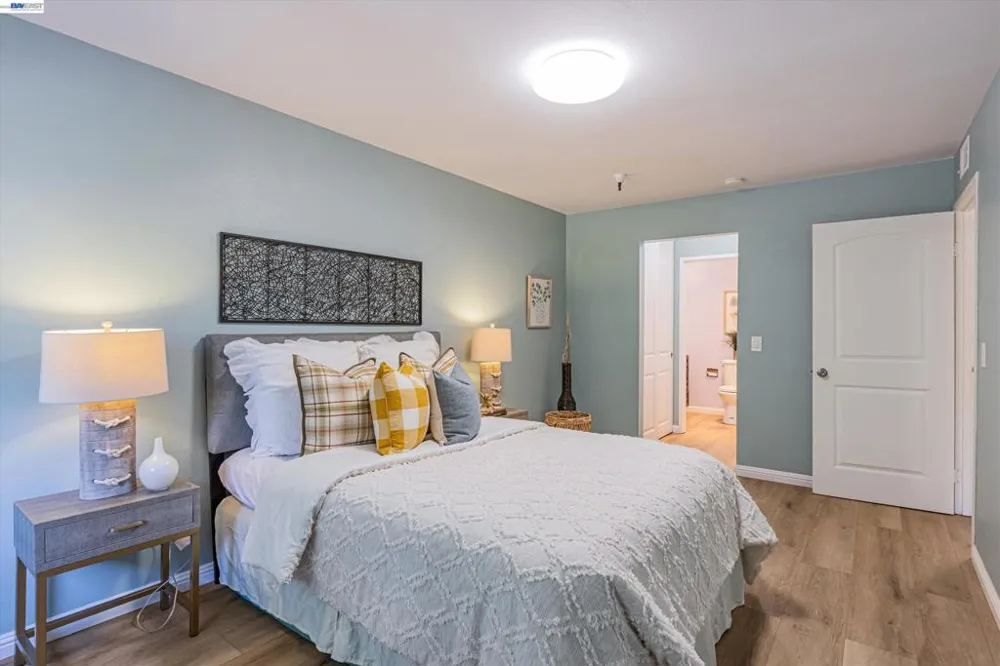 1775 Panda Way #103 Hayward, CA 94541