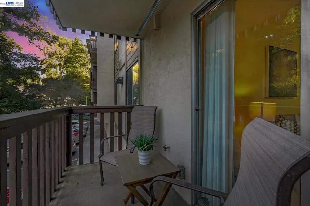 1775 Panda Way #103 Hayward, CA 94541