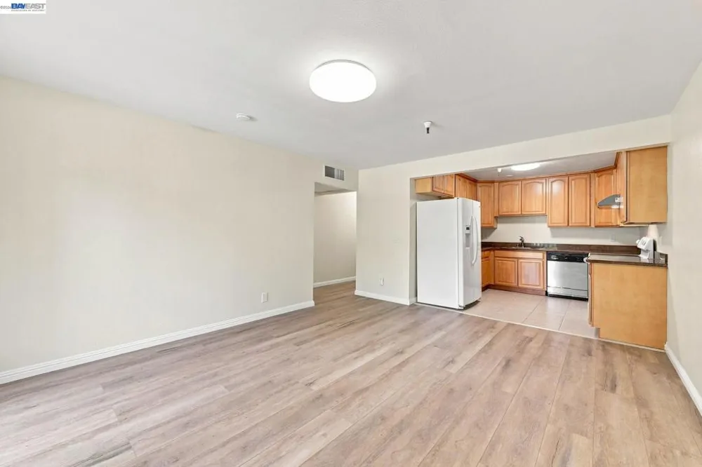1775 Panda Way #103 Hayward, CA 94541