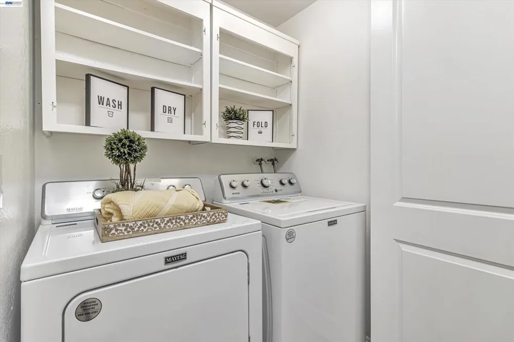1775 Panda Way #103 Hayward, CA 94541
