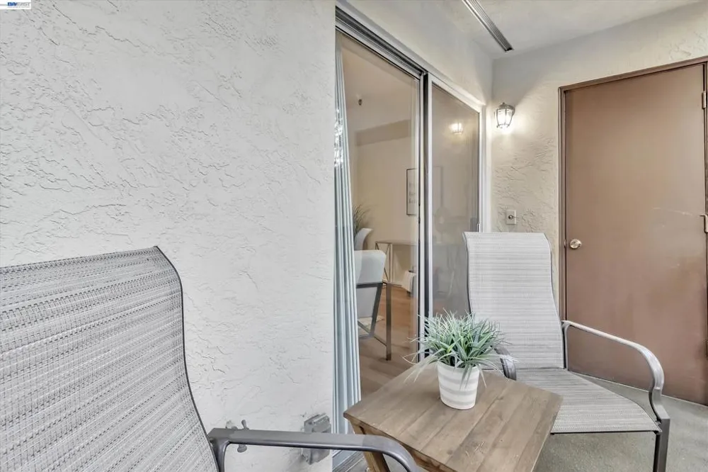 1775 Panda Way #103 Hayward, CA 94541