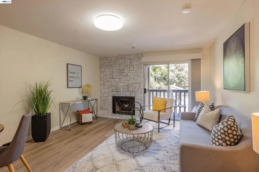 1775 Panda Way #103 Hayward, CA 94541