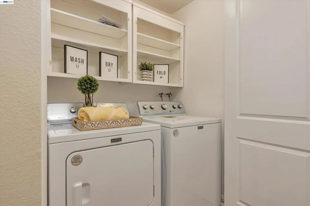 1775 Panda Way #103 Hayward, CA 94541