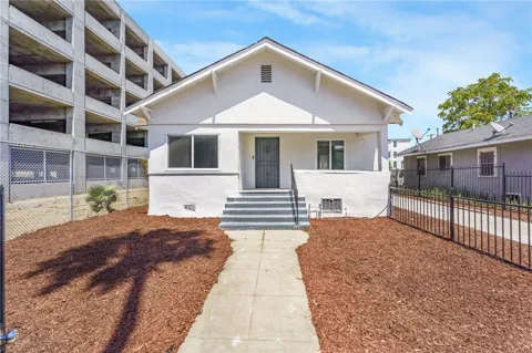 925 W 84th