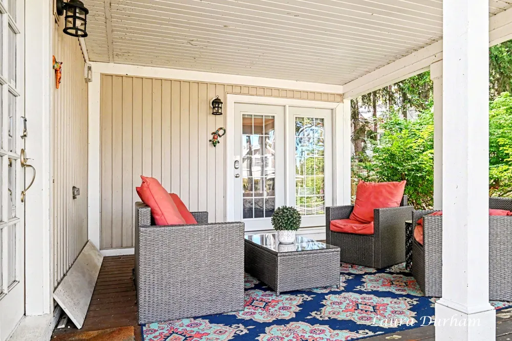 15 E Wall Street Douglas, MI 49406