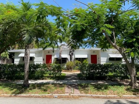 1935 Adams Street