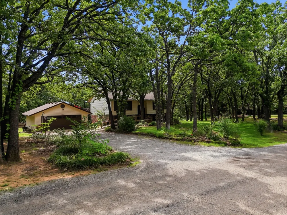870776 S Hickory E Chandler, OK 74834