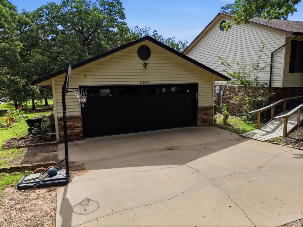 870776 S Hickory E Chandler, OK 74834
