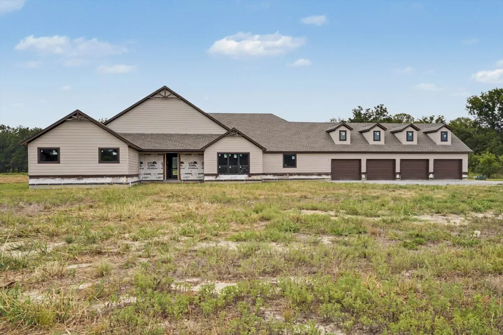 7703 E 211th Street S Mounds, OK 74047