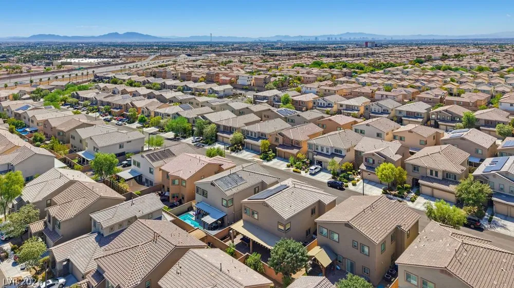 9138 Irish Elk Avenue Las Vegas, NV 89149