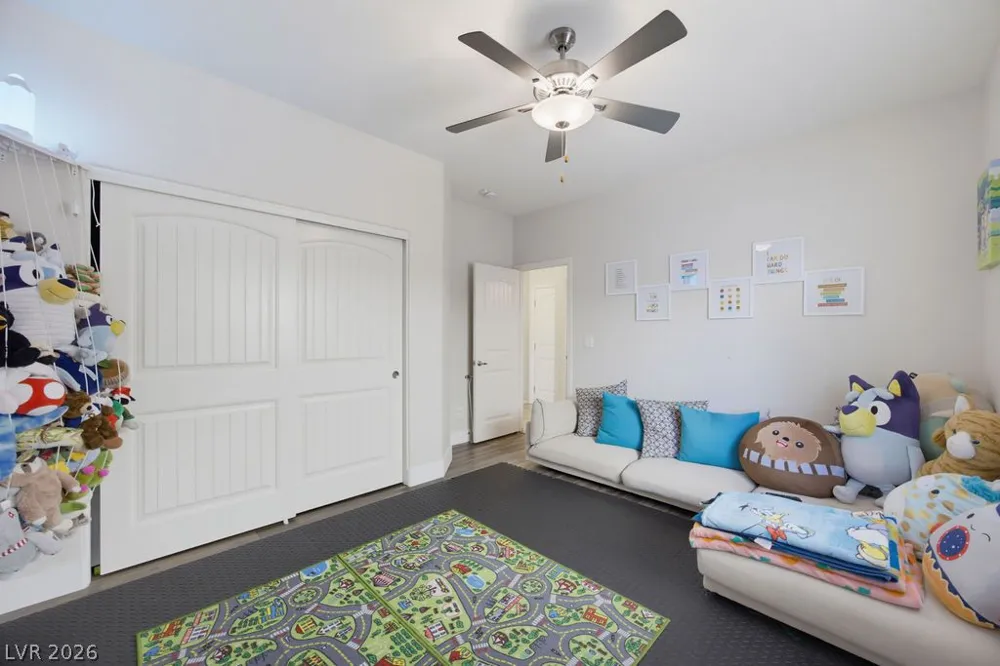 9138 Irish Elk Avenue Las Vegas, NV 89149