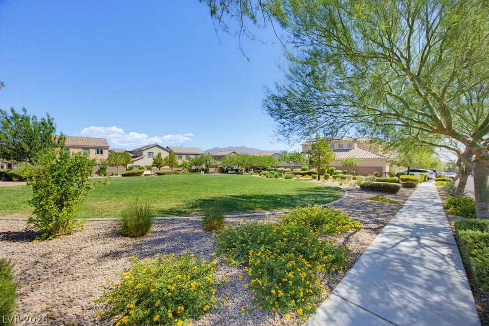 9138 Irish Elk Avenue Las Vegas, NV 89149