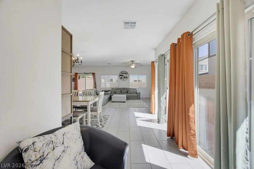 9138 Irish Elk Avenue Las Vegas, NV 89149