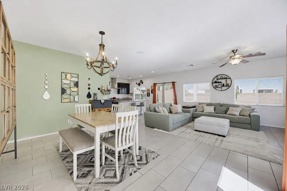 9138 Irish Elk Avenue Las Vegas, NV 89149