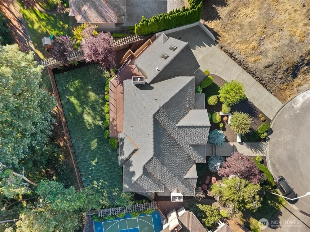 14329 SE 84th Court Newcastle, WA 98059