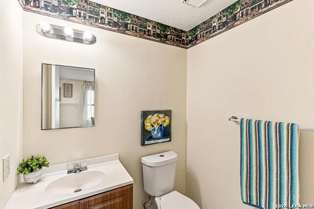 6883 CANARY MEADOW DR Converse, TX 78109