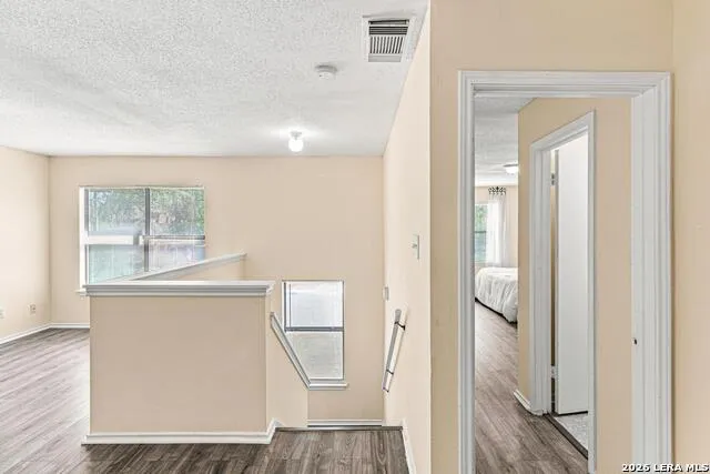 6883 CANARY MEADOW DR Converse, TX 78109