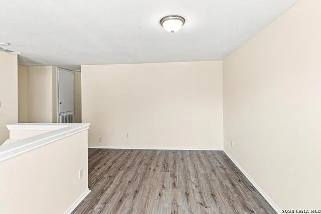 6883 CANARY MEADOW DR Converse, TX 78109
