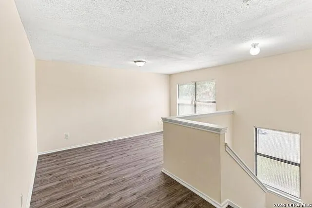 6883 CANARY MEADOW DR Converse, TX 78109