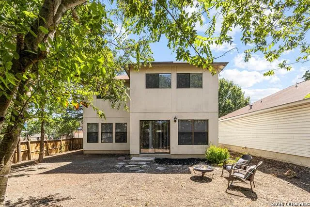 6883 CANARY MEADOW DR Converse, TX 78109