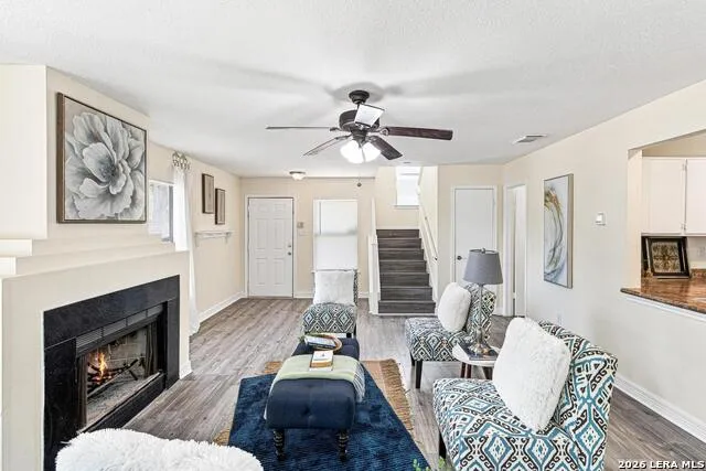 6883 CANARY MEADOW DR Converse, TX 78109