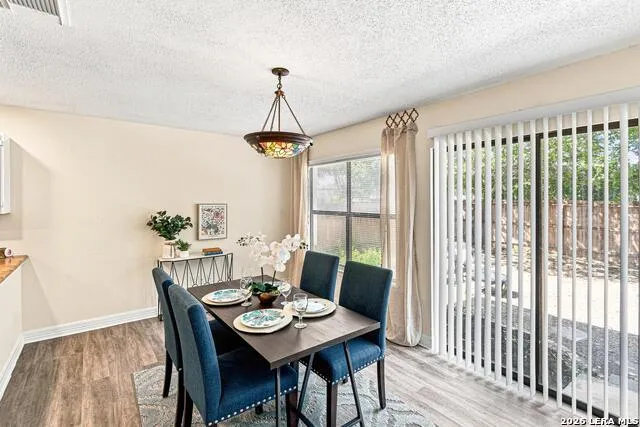 6883 CANARY MEADOW DR Converse, TX 78109