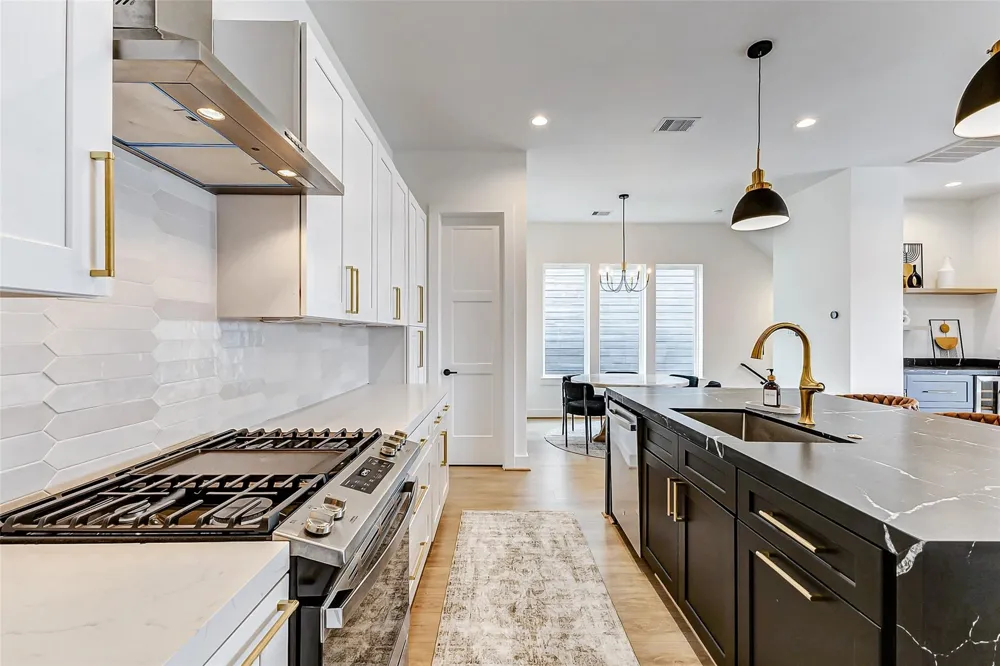 3813 Harvard Street Houston, TX 77018