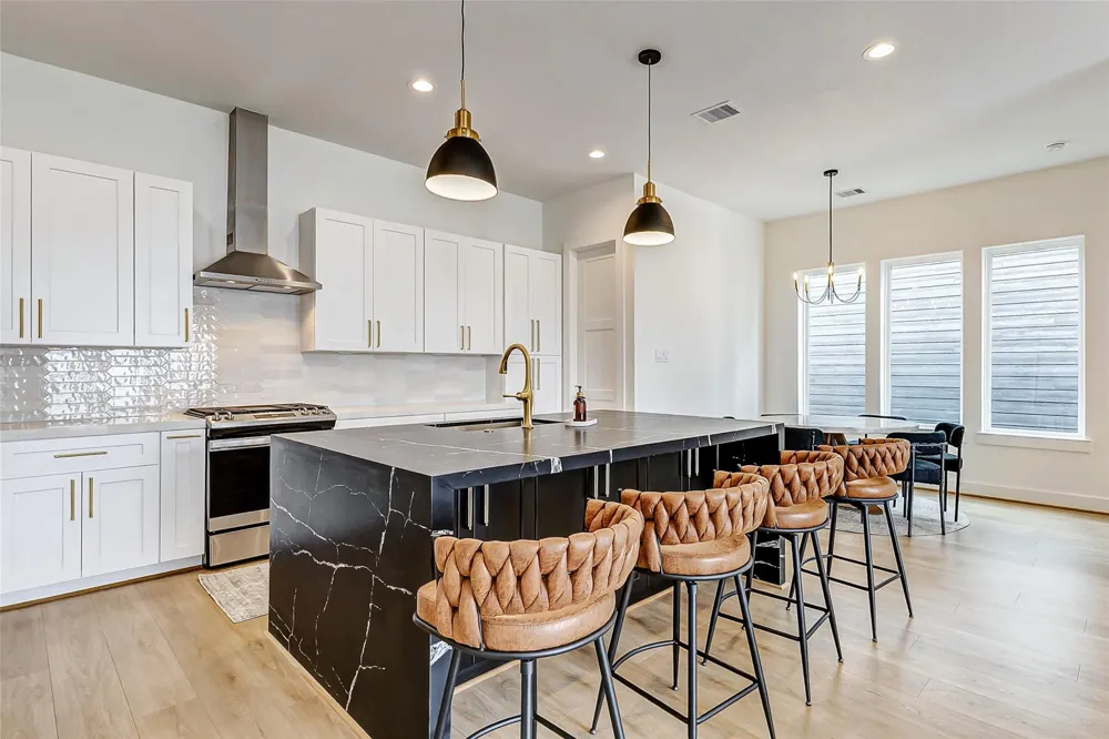3813 Harvard Street Houston, TX 77018