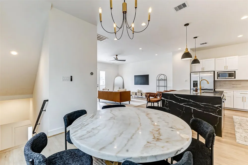 3813 Harvard Street Houston, TX 77018