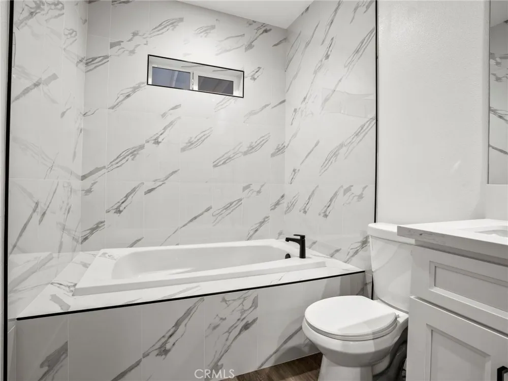11383 Maple Hesperia, CA 92345